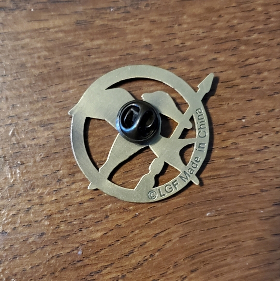 Mockingjay Brooch - Picture 2 of 2